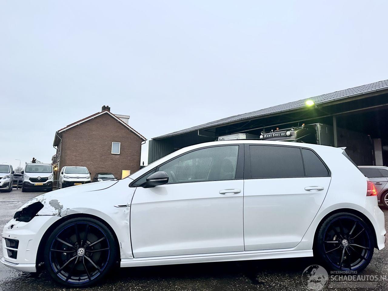 Volkswagen Golf - R 2.0 TSI 4Motion aut + F1 300pk Ed - pano - keyless - leer - navi - camera - dynaudio - p - AutoWereld.nl