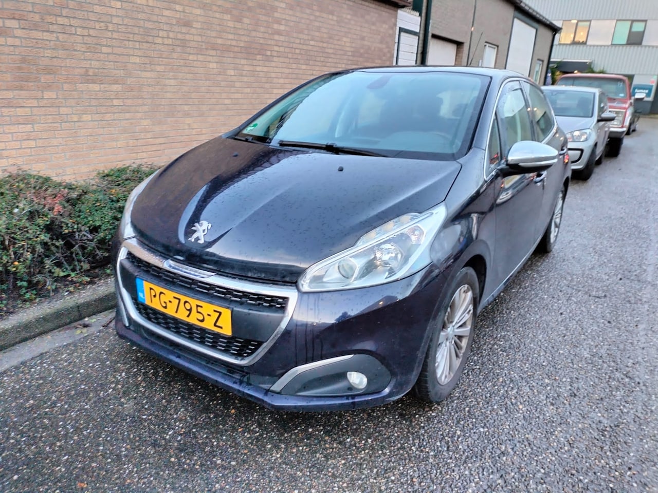 Peugeot 208 - 1.2 PureTech Blue Lease Executive Schade - AutoWereld.nl