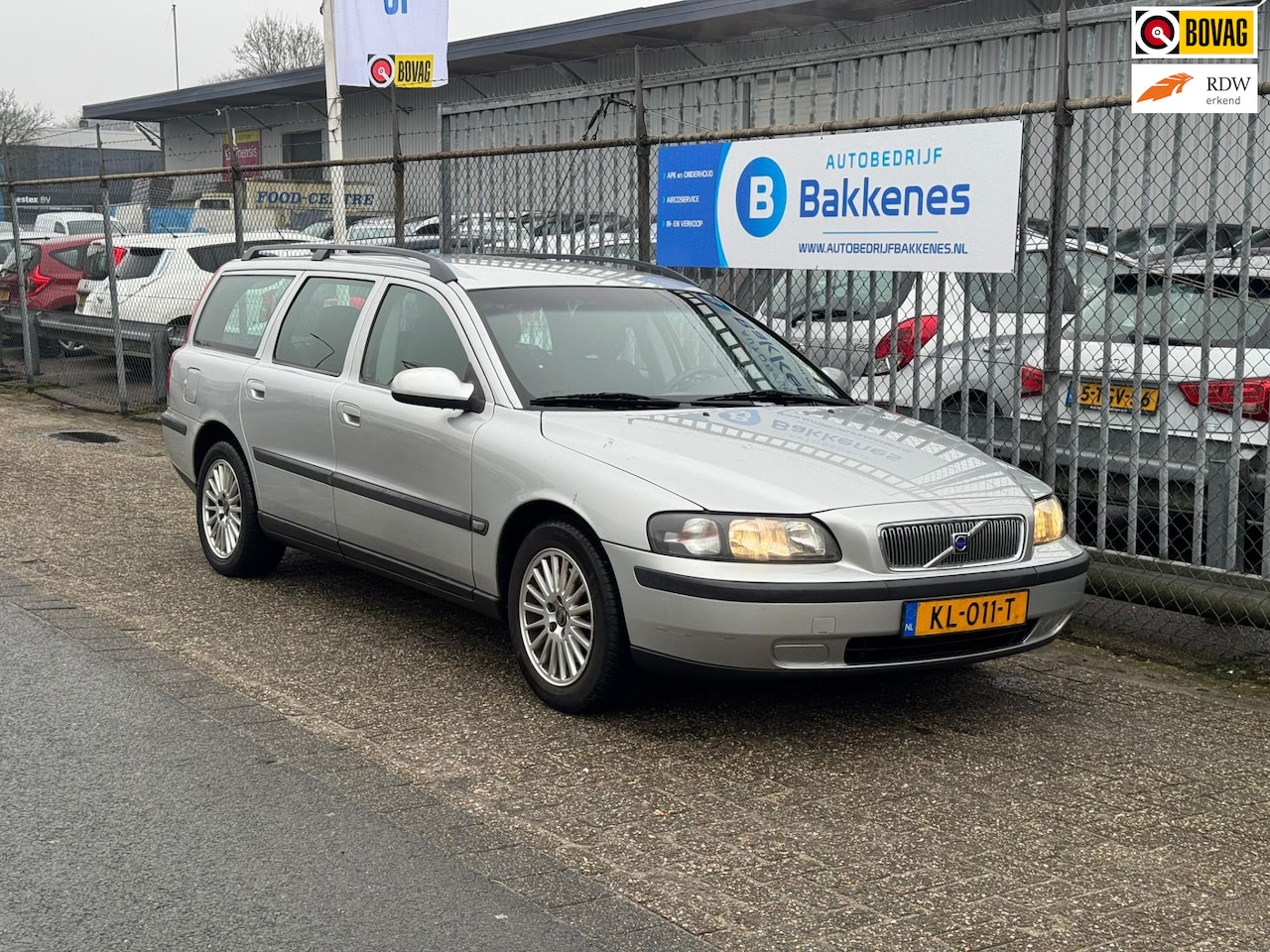 Volvo V70 - 2.4 T | Automaat | Airco | Cruise | Trekhaak - AutoWereld.nl