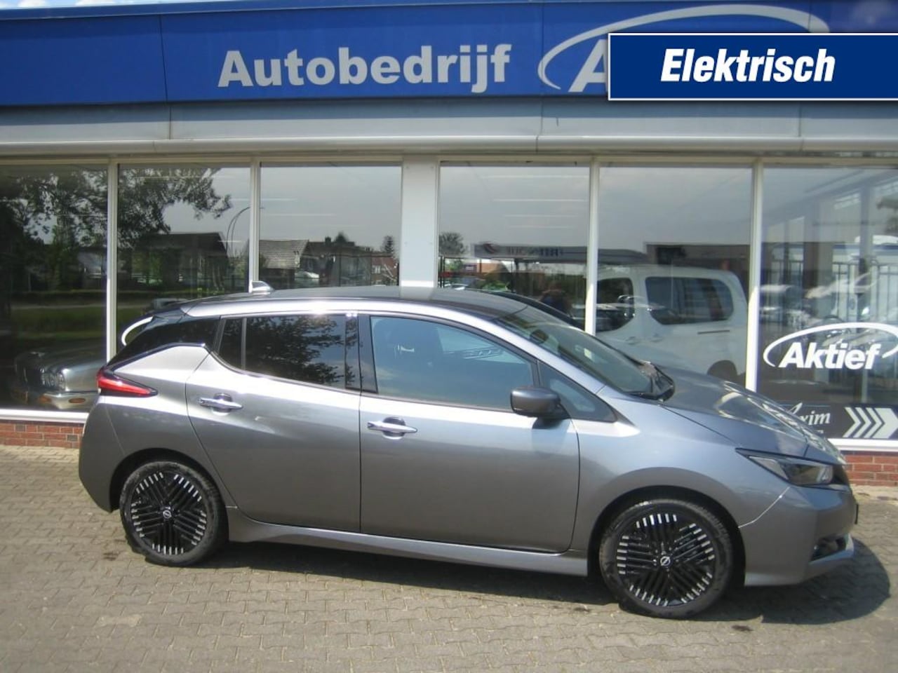 Nissan LEAF - N-Connecta 40 kWh N-Connecta 40 KWH - AutoWereld.nl