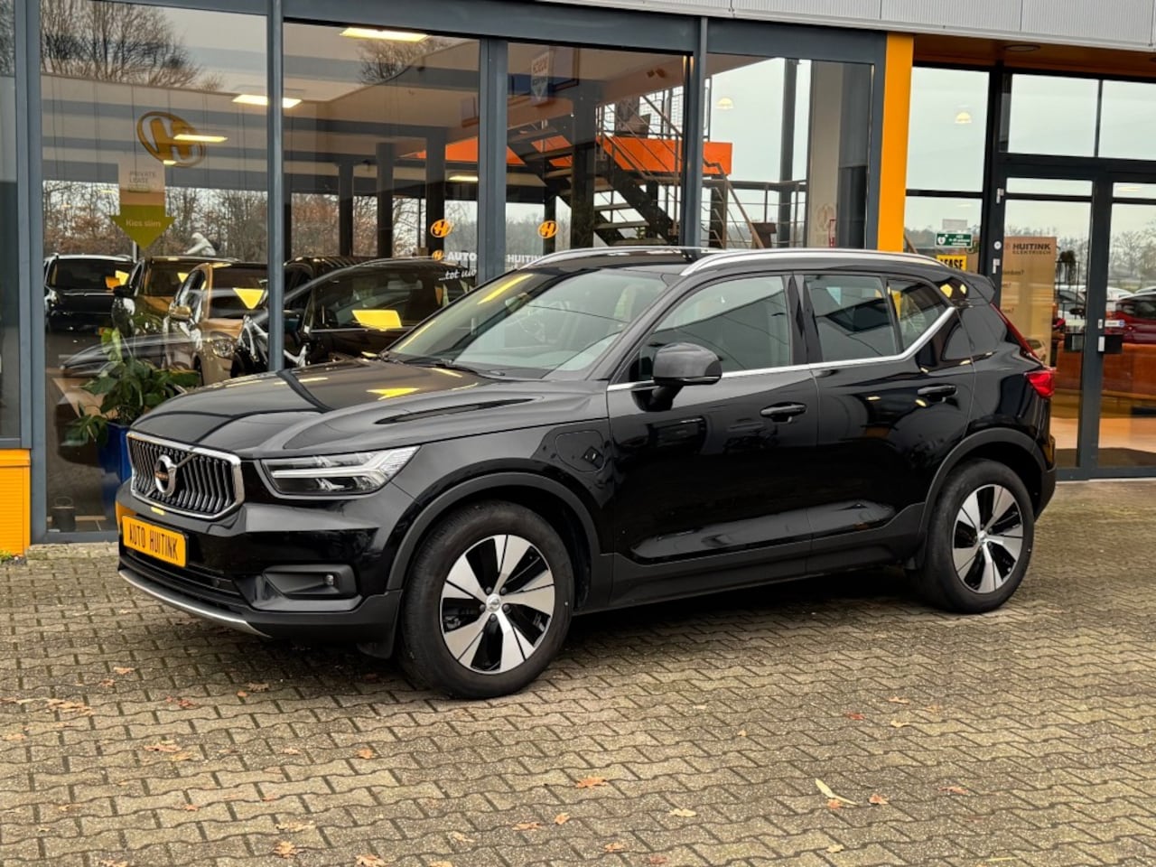 Volvo XC40 - 1.5 T5 Recharge Inscription - navi - elec achterklep - AutoWereld.nl