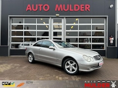 Mercedes-Benz CLK-Klasse - CLK 200 KOMPRESSOR AVANTGARDE AUT / UNIEKE STAAT 120dk / YOUNGT