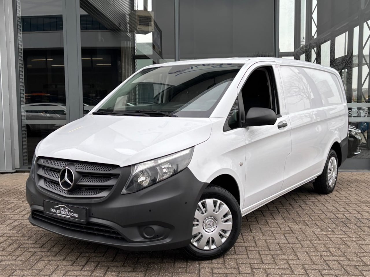 Mercedes-Benz Vito - 114 CDI LANG NAVI AIRCO CRUISE CONTROL CAMERA - AutoWereld.nl