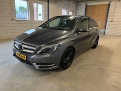 Mercedes-Benz B-klasse - B180 automaat xenon afn. trekhaak