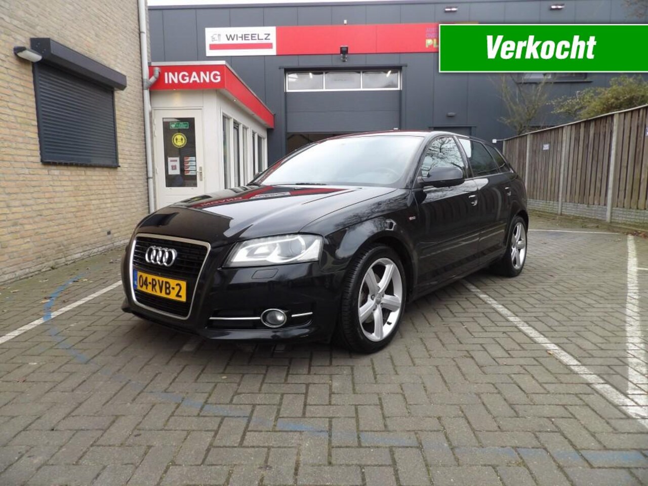 Audi A3 - 1.4 TFSI 5 drs - s-line - navigatie - cruise - AutoWereld.nl