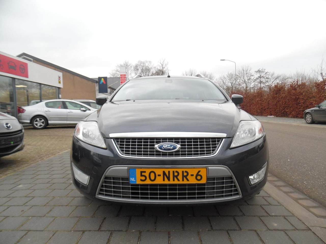 Ford Mondeo Wagon - 2.0-16V Limited airco, navigatie, trekhaak, enz - AutoWereld.nl