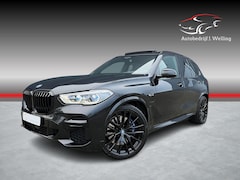 BMW X5 - xDrive45e M-Sport 22 inch / B&W / Pano / mass