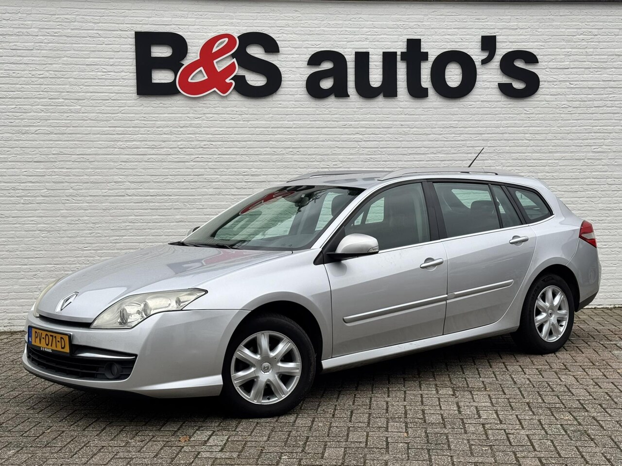 Renault Laguna Estate - 1.5 dCi Celsium Cruise control Climate control Navigatie - AutoWereld.nl