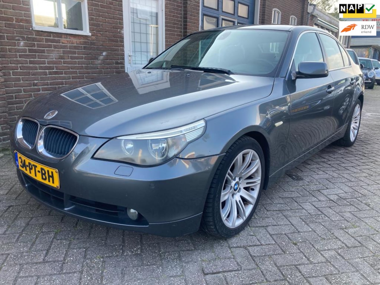 BMW 5-serie - 525i Executive Bj 2004 APK TOT 05-2025,Leer, Navi, Youngtimer - AutoWereld.nl