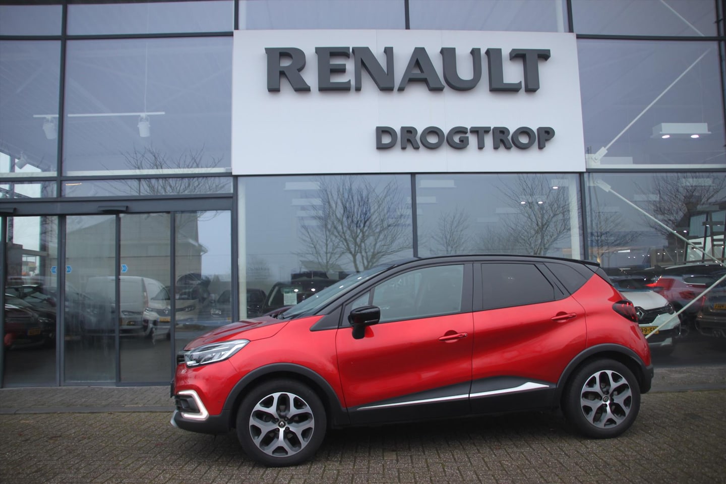 Renault Captur - 90PK-INTENS-37DKM-NAVI-CLIMA-CAMERA-LMV-PDC- - AutoWereld.nl