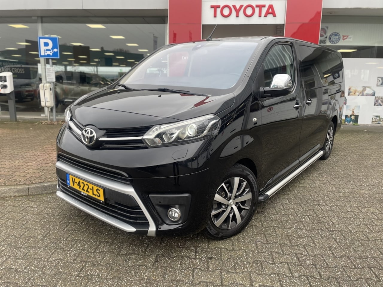 Toyota ProAce Verso - 2.0 D-4D Prof. L. DC | Trekhaak | Navi | Sensoren v&a - AutoWereld.nl