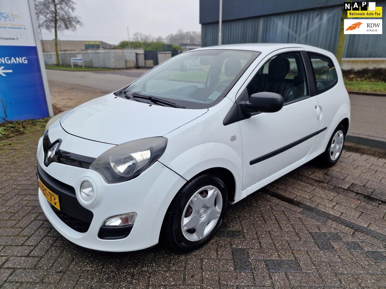 Renault Twingo - 1.2 16V Parisienne 1.2 16V Parisienne, Nieuwe Apk, Nap, Zeer goed rijdend, Inruil mogelijk. - AutoWereld.nl