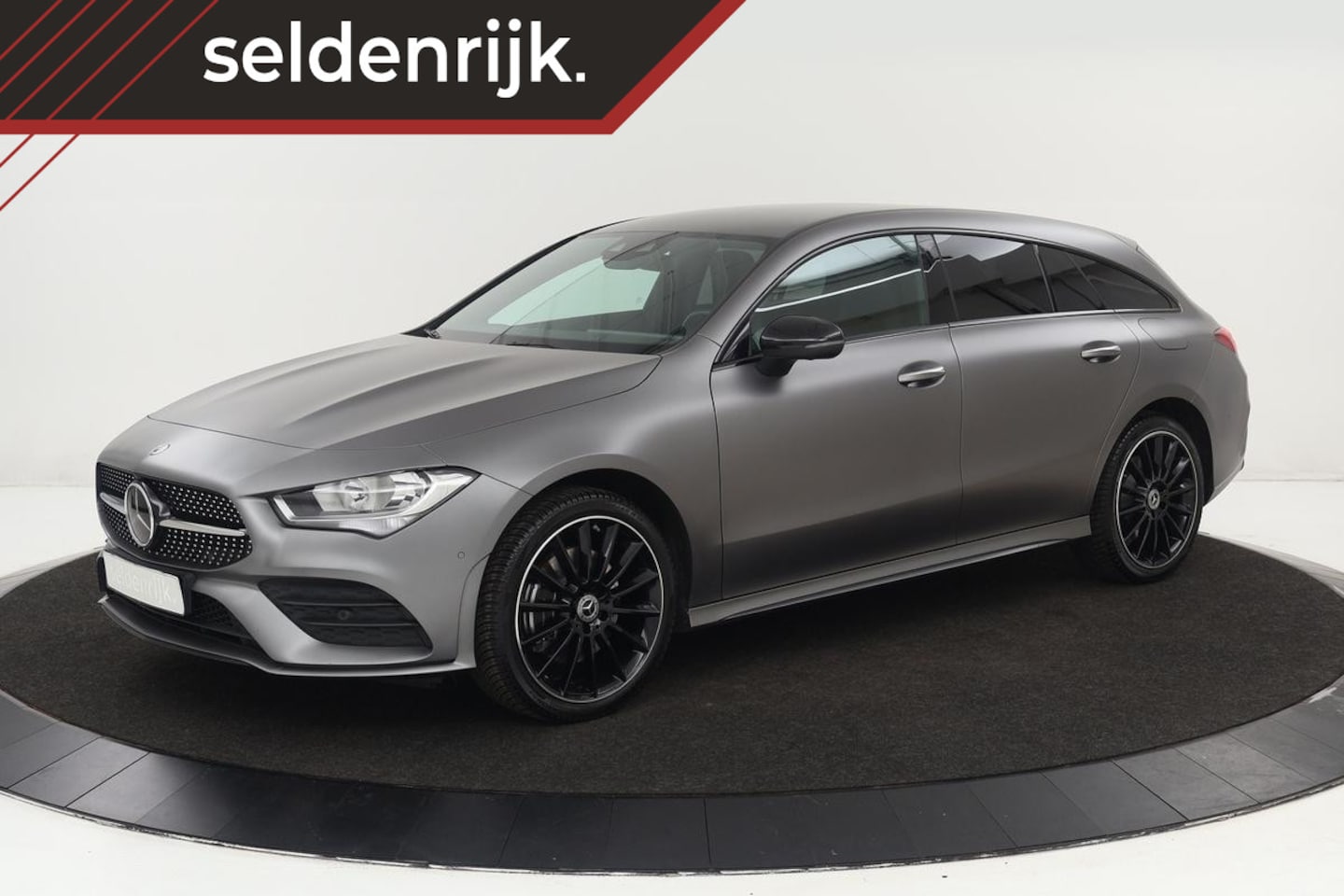 Mercedes-Benz CLA-Klasse - 250e AMG Night | Stoelventilatie | Adaptive cruise | 360 camera | Leder | Carplay | Sfeerv - AutoWereld.nl