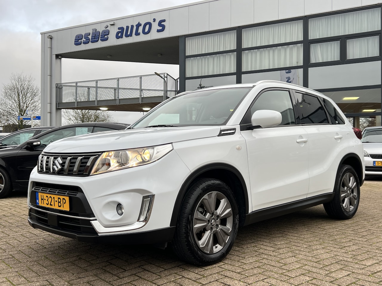 Suzuki Vitara - 1.4 Boosterjet 140 pk Automaat Select Navigatie Trekhaak Dab Stoelverwarming Camera Carpla - AutoWereld.nl