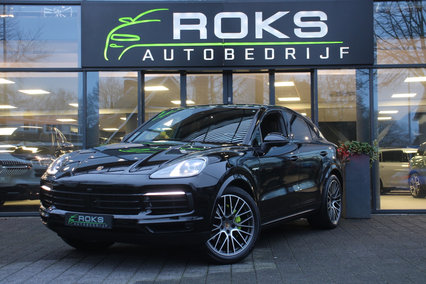 Porsche Cayenne Coupé - 3.0 E-Hybrid SportChrono/Leder/Bose/Luchtvering/Panoramadak/21inch - AutoWereld.nl