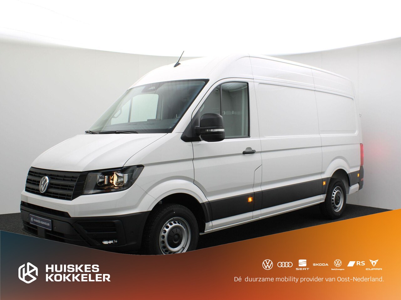 Volkswagen Crafter - Bestelwagen 30 2.0 TDI 140pk automaat L3H3 Highline  Parkeerhulp V+A I Airco I Cruise cont - AutoWereld.nl