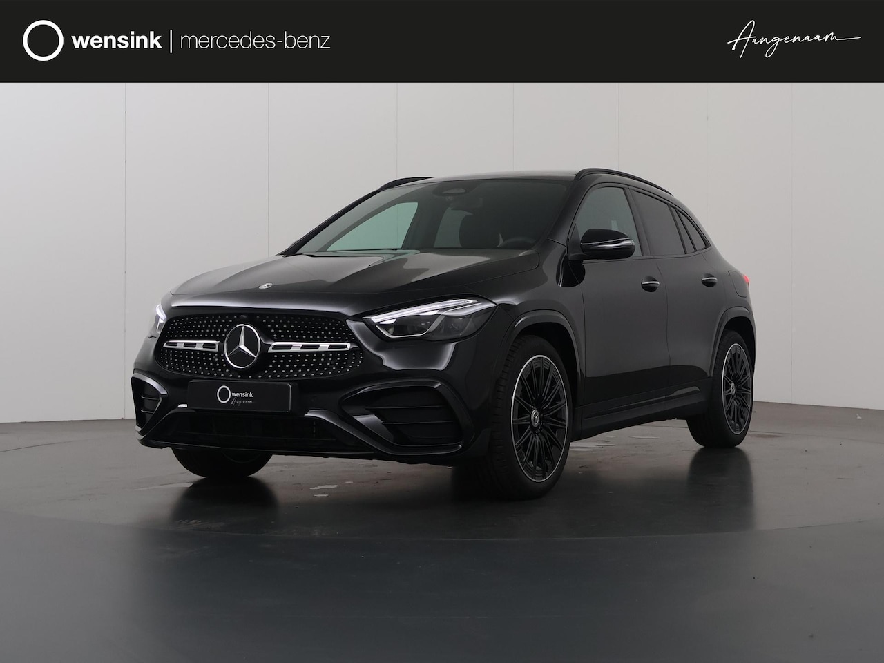 Mercedes-Benz GLA-Klasse - 180 Star Edition Night pakket | Guard alarm 360 | 20 inch LM | Distronic | Dodehoek | Pano - AutoWereld.nl