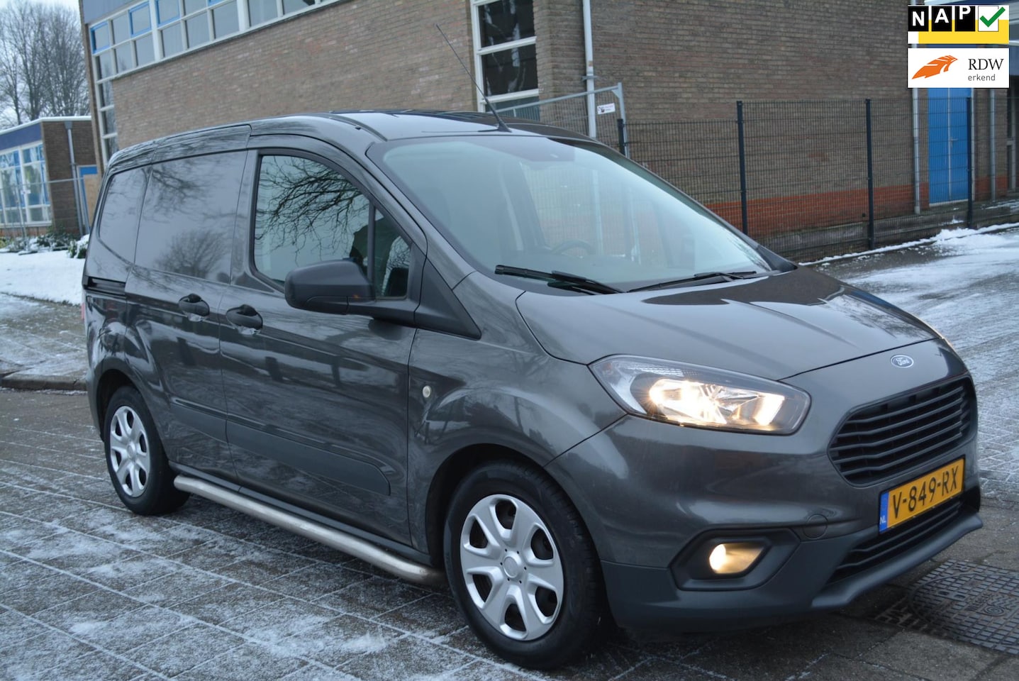 Ford Transit Courier - 1.0 Trend 1.0 Trend - AutoWereld.nl