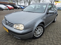 Volkswagen Golf - 2.0 Sportline. 2003. Airco/Cruise/Lichtmetaal. APK 02-2026