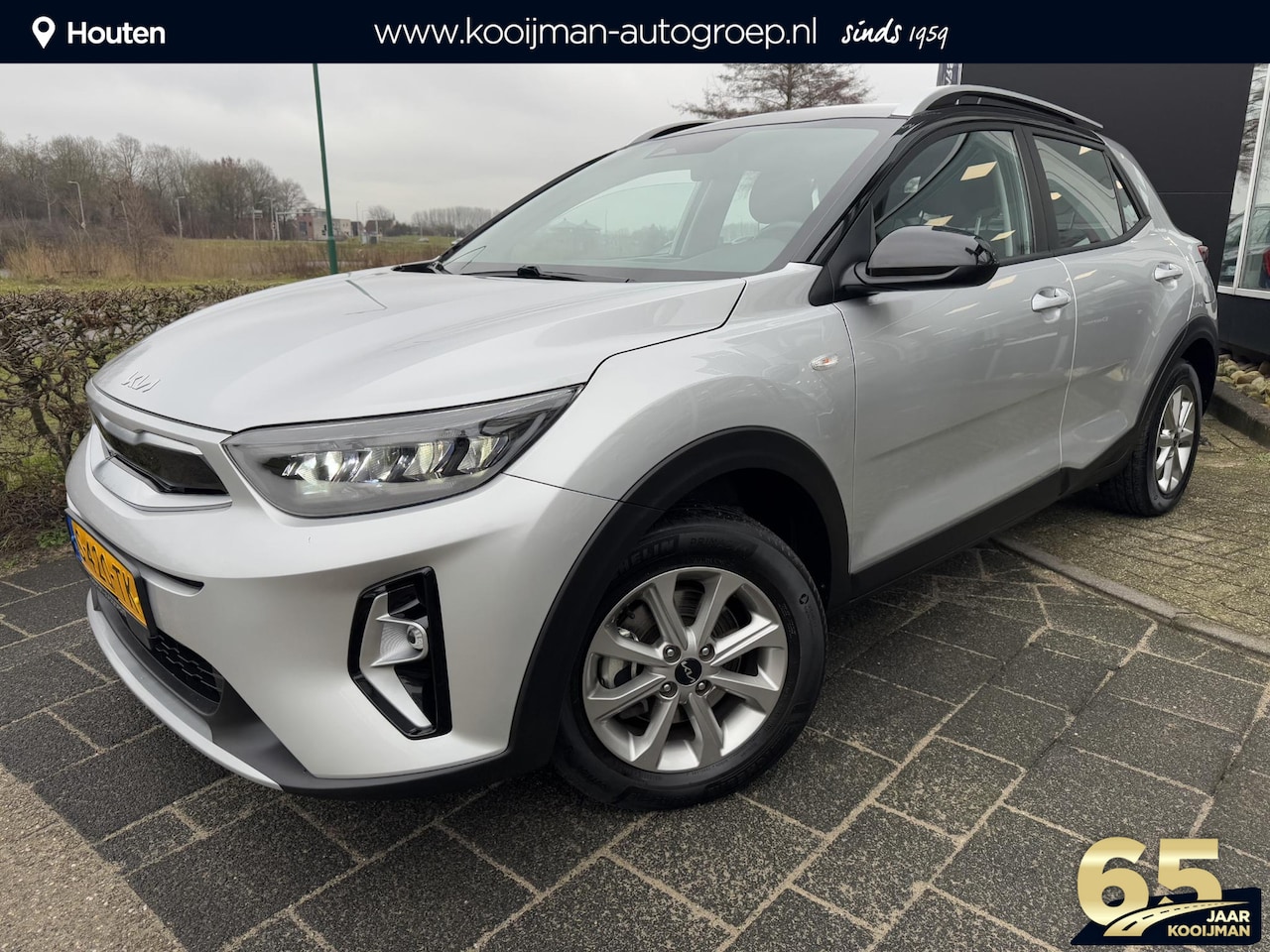 Kia Stonic - 1.0 T-GDi MHEV DynamicLine | Metallic | Lichtmetalen Velgen | Cruise Control | Camera & Se - AutoWereld.nl