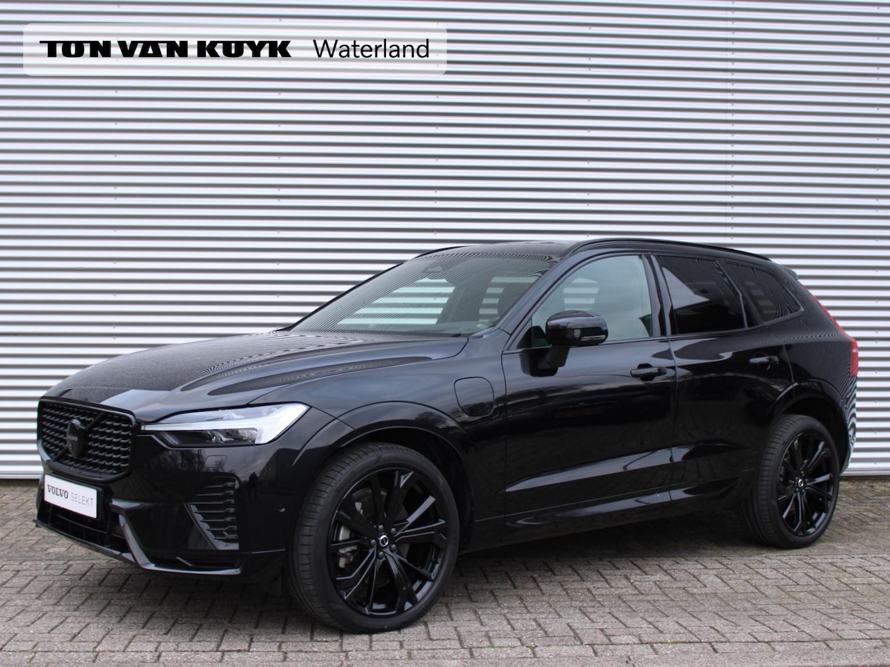 Volvo XC60 - 2.0 T6 Plug-in hybrid AWD Ultimate Black Edition Automaat / Panoramadak / 360* camera / Ha - AutoWereld.nl