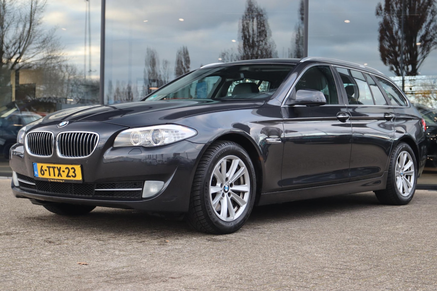 BMW 5-serie Touring - 535i HIGH EXECUTIVE | HEAD-UP | MEMORY | XENON | STOELVERW. | LEDER | CRUISE | PDC - AutoWereld.nl