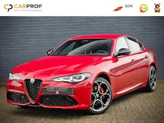 Alfa Romeo Giulia - 2.0 T GME AWD Veloce / HARMAN KAR. / RIJ-ASSISTENT /