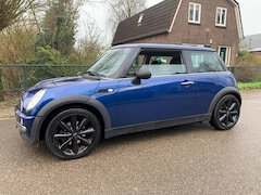 MINI One - 1.6 Salt Onderhoudsboekjes aanwezig