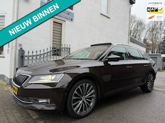 Skoda Superb Combi - 1.6 TDI Style Business | Pano | Cruise |Canton | Trekhaak | Memory | Sfeer | Vol