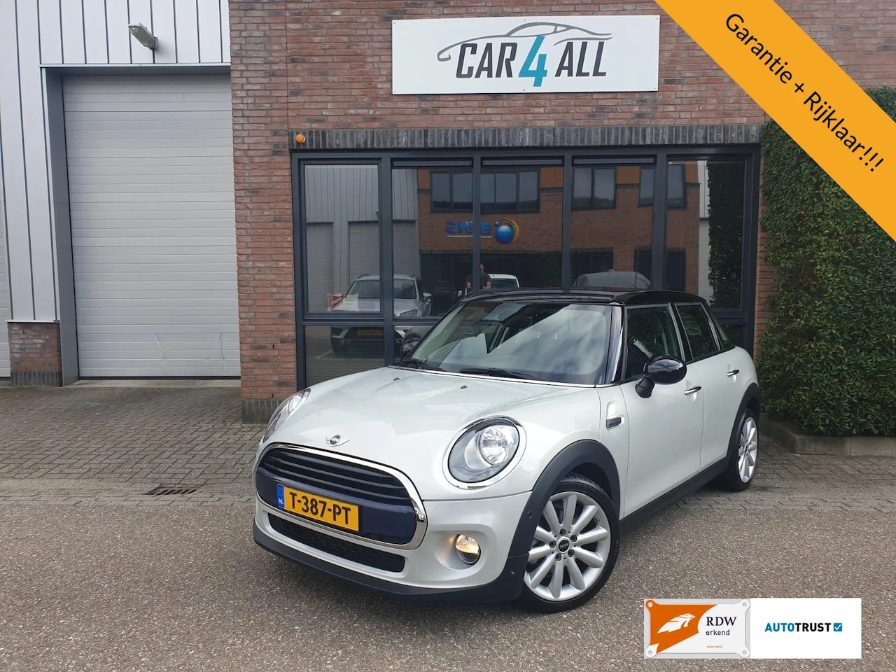 MINI Cooper - 1.5 Salt NAVI Parkeer ASS. Stoelver CLIMA CRUIS - AutoWereld.nl