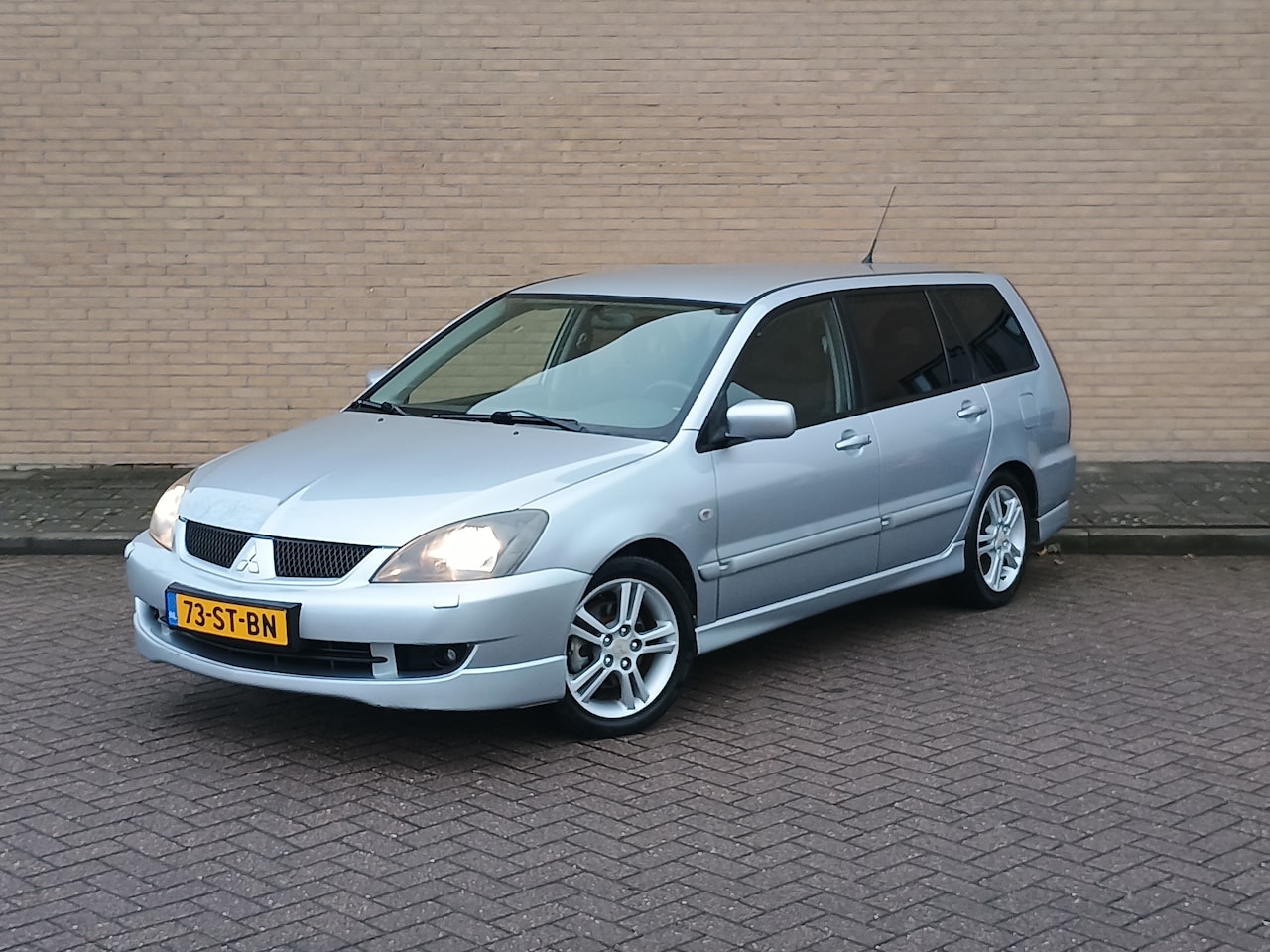 Mitsubishi Lancer Station Wagon - 2.0 Intense LPG - AutoWereld.nl