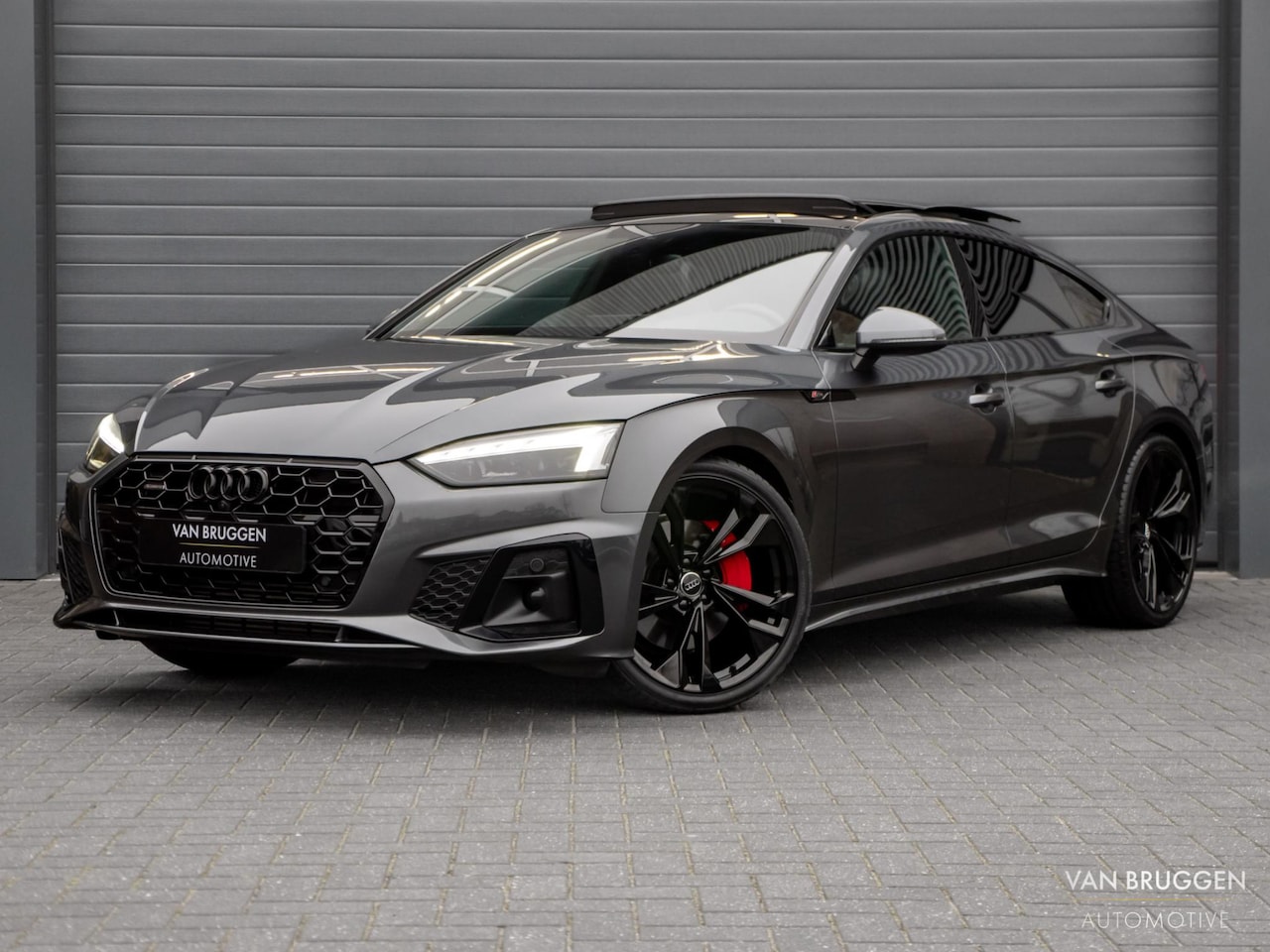 Audi A5 Sportback - 45 TFSI quattro S-Line Pano RS-Stoelen 360 Massage Head-up Carbon - AutoWereld.nl