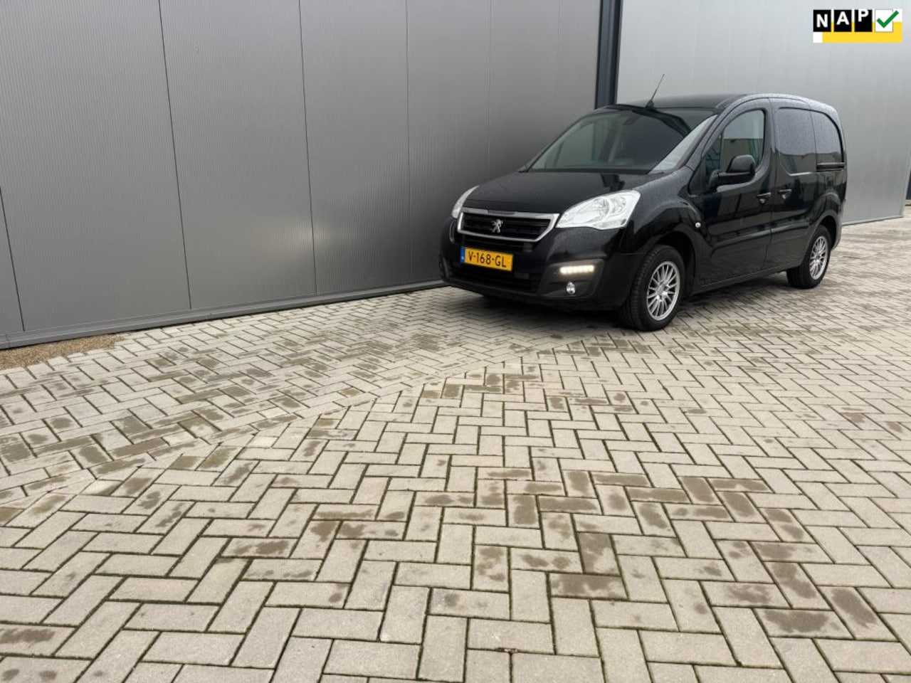 Peugeot Partner - 120 1.6 BlueHDi 100 L1 Première S&S - AutoWereld.nl