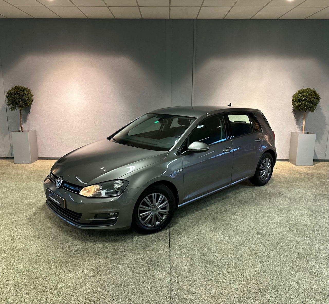 Volkswagen Golf - 1.6 TDI Comfortline BlueMotion - Navi - Parkeersensor - Bluetooth - AutoWereld.nl