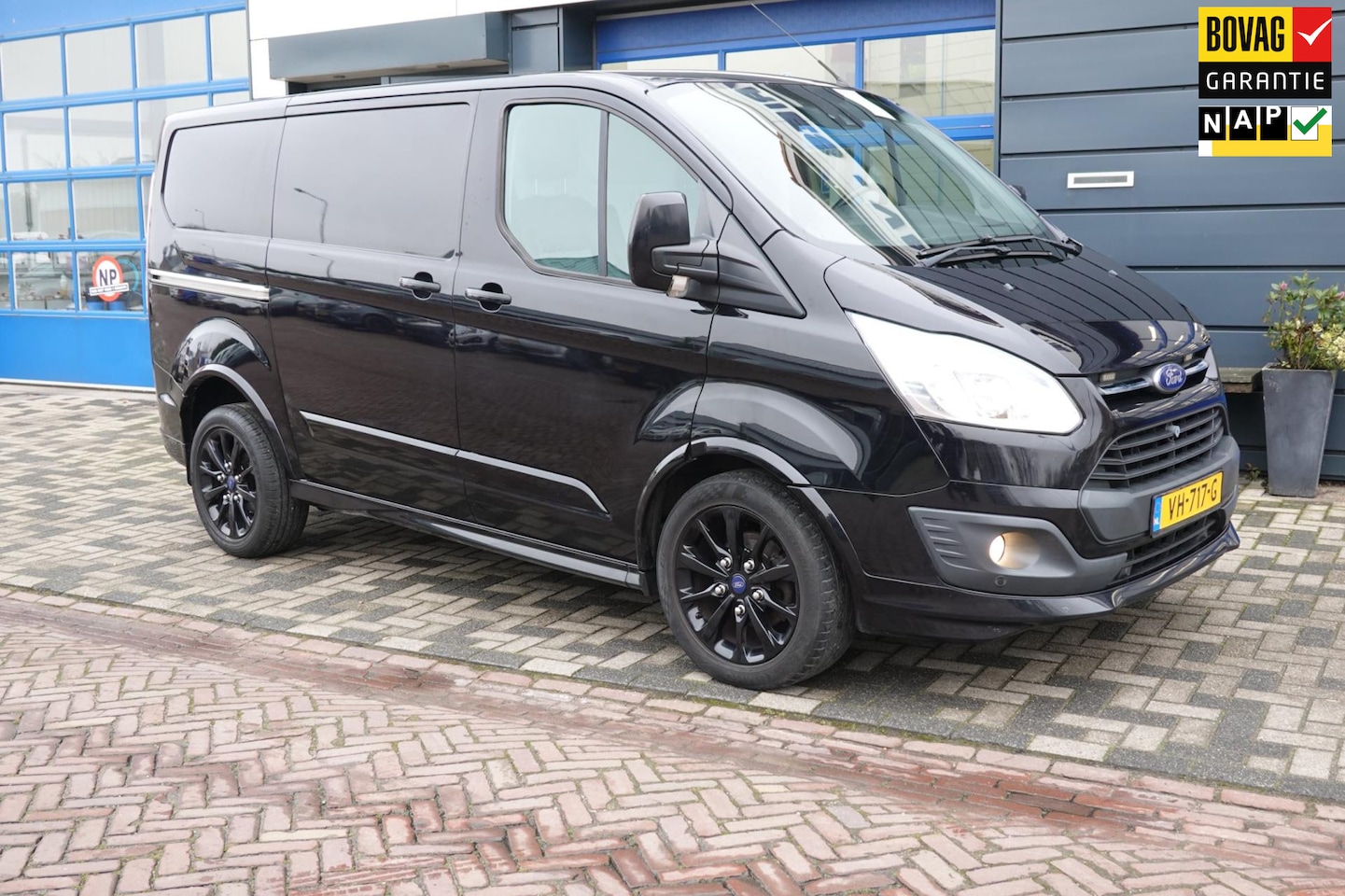 Ford Transit Custom - 290 2.2 TDCI L1H1 Sport 290 2.2 TDCI L1H1 Sport - AutoWereld.nl