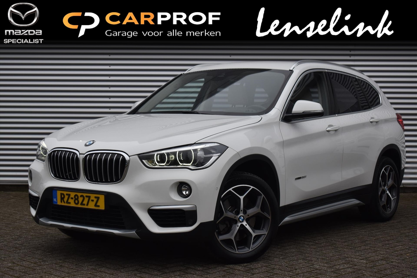 BMW X1 - sDrive20i Corporate Lease High Executive | Trekhaak | Head-up display | Elek. achterklep | - AutoWereld.nl