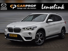 BMW X1 - sDrive20i Corporate Lease High Executive | 12 maanden GARANTIE | Trekhaak | Head-up displa