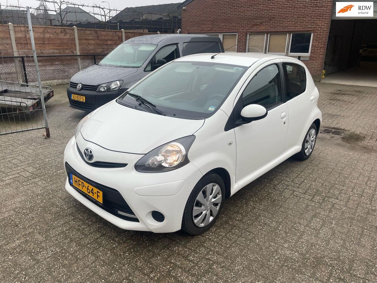 Toyota Aygo - 1.0 VVT-i Access 1.0 VVT-i Access - AutoWereld.nl