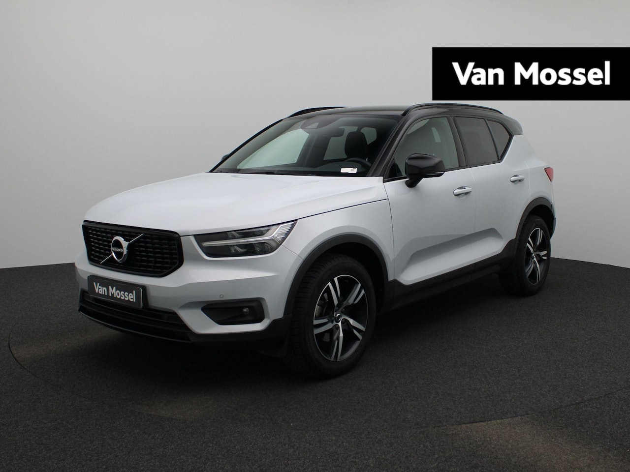 Volvo XC40 - 1.5 T2 R-Design | Apple Carplay / Android Auto | Adaptieve Cruise Controle | Keyless Start - AutoWereld.nl