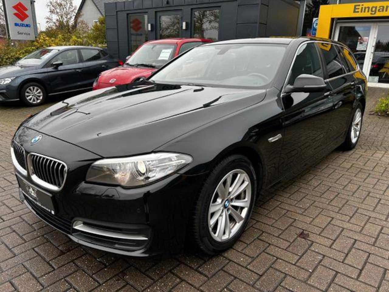 BMW 5-serie Touring - 518d Business 518d Business - AutoWereld.nl