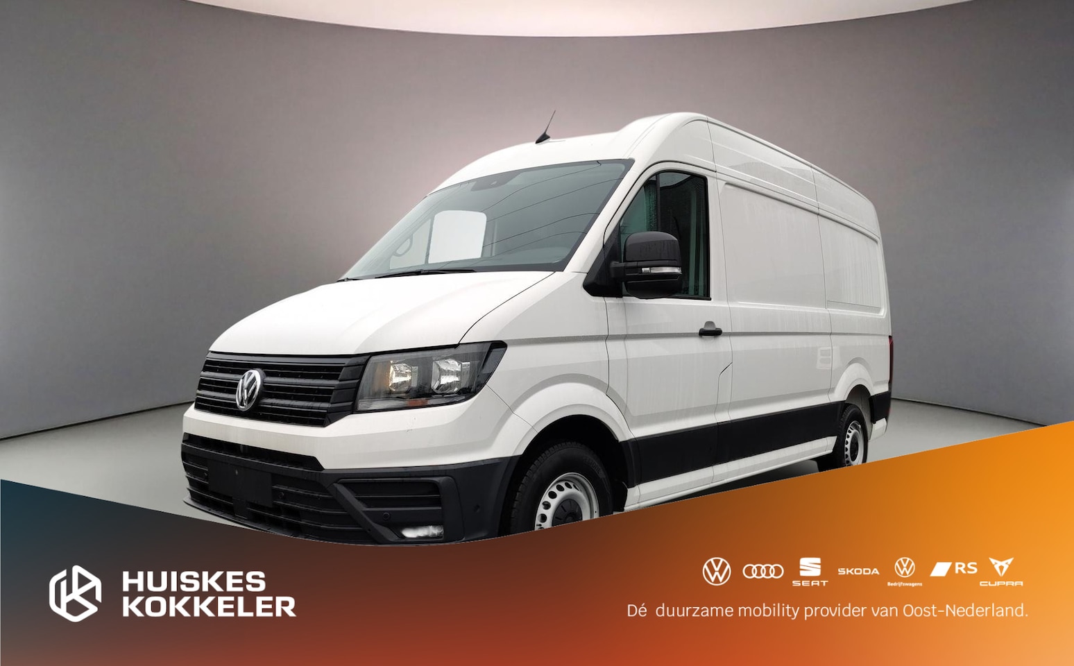 Volkswagen Crafter - Bestelwagen 35 2.0 TDI 140pk Automaat L3H3 Highline Geveerde stoel | Navigatie I Cruise co - AutoWereld.nl