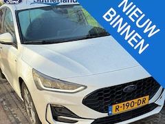 Ford Focus - 1.0 EcoBoost Hybrid ST-Line | Automaat | Winter Pack | Privacy glass | Camera