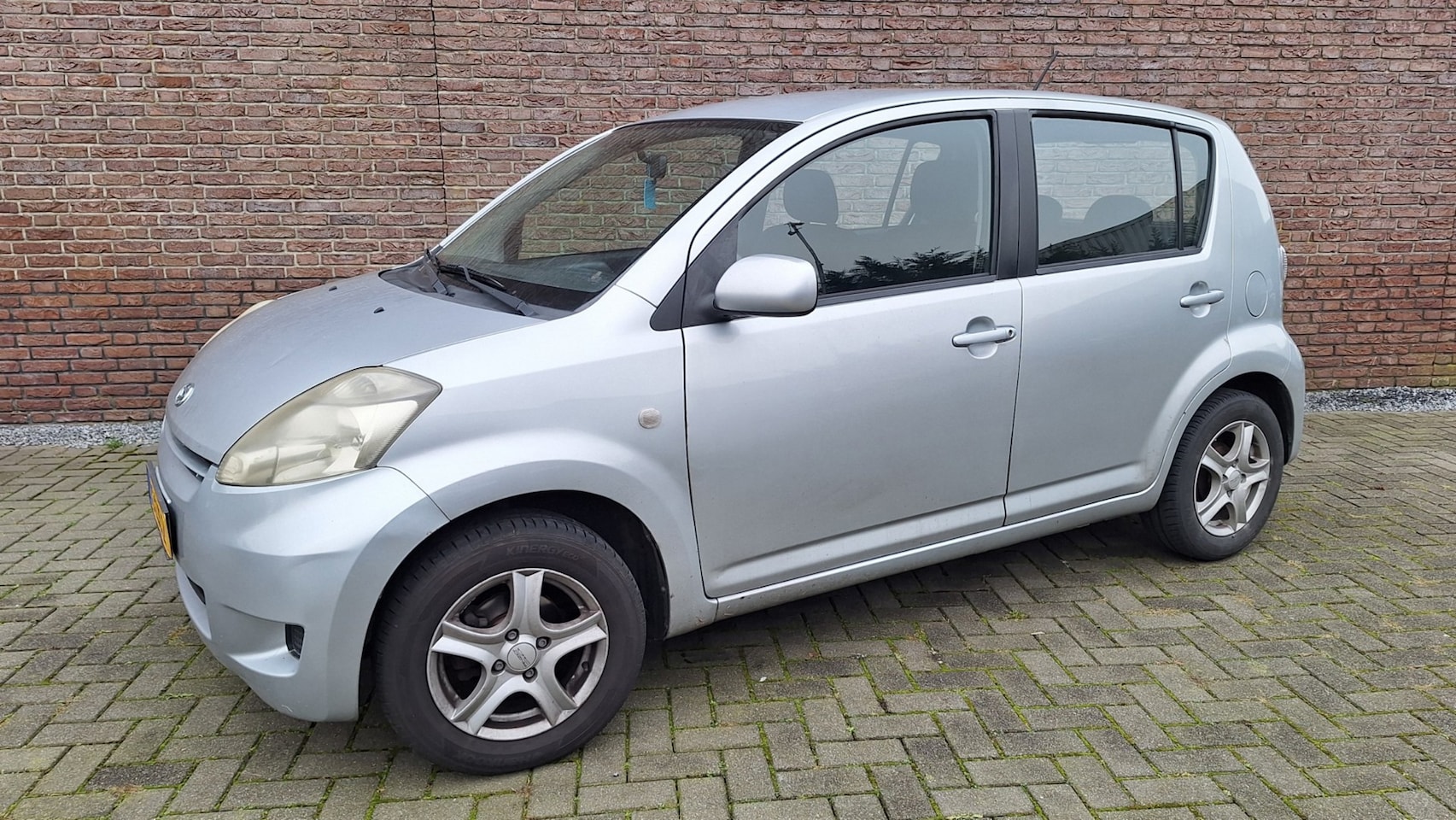 Daihatsu Sirion 2 - 1.0-12V Trend 1.0-12V Trend - AutoWereld.nl