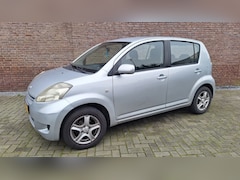 Daihatsu Sirion 2 - 1.0-12V Trend