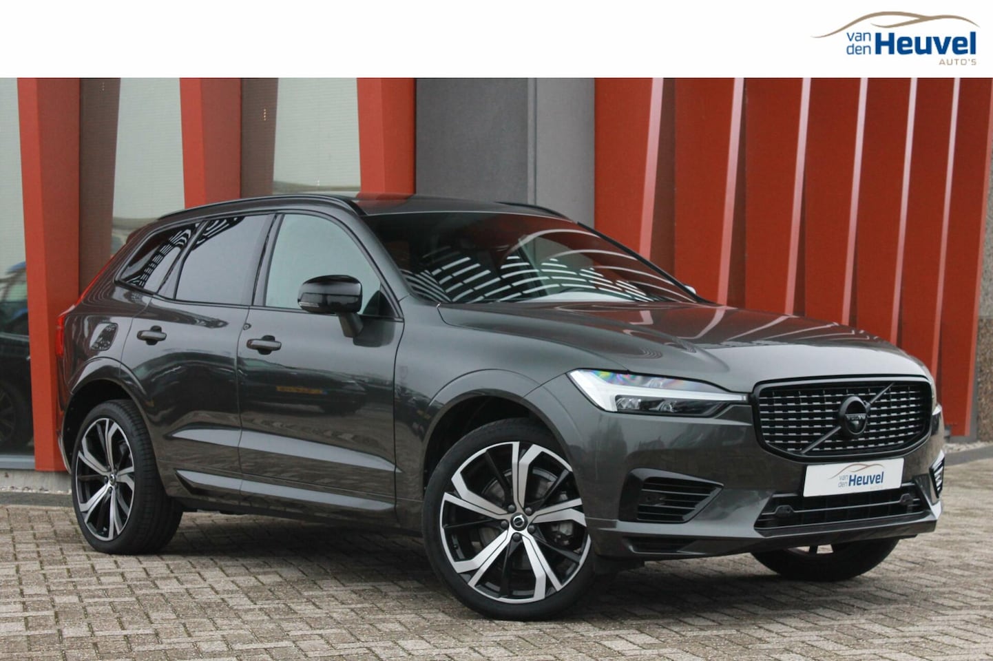 Volvo XC60 - T6 Recharge AWD R-Design - AutoWereld.nl