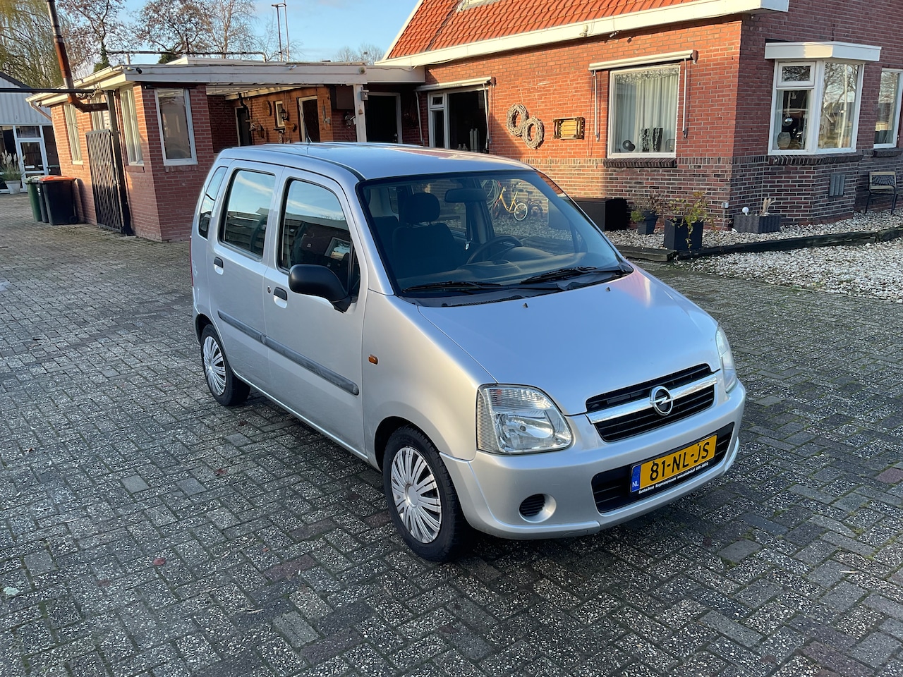 Opel Agila - 1.2-16V Essentia - AutoWereld.nl