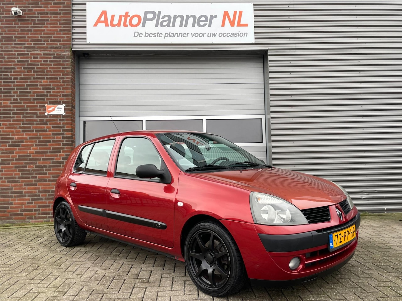 Renault Clio - 1.2 Drive! 5-Deurs! Airco! LM Velgen! - AutoWereld.nl