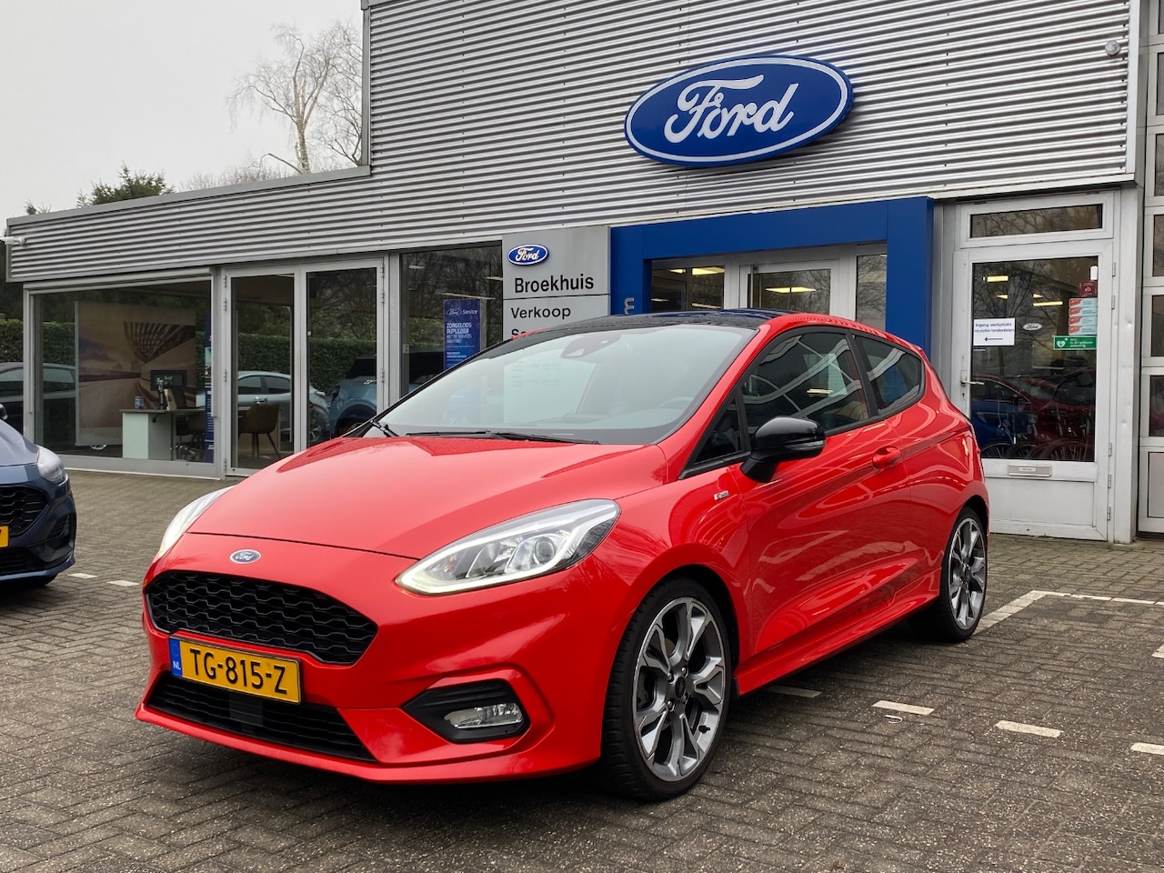 Ford Fiesta - 1.0 EB ST-Line | DEALER OH! | NL-AUTO! | CLIMATE | NAVIGATIE | PARKEERSENSOREN ACHTER | HA - AutoWereld.nl