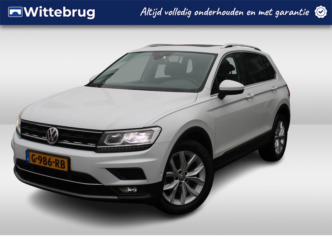 Volkswagen Tiguan - 1.5 TSI ACT 150pk Highline DSG Automaat Panorama dak / LED / Elektr klep / Navigatie / Cam - AutoWereld.nl