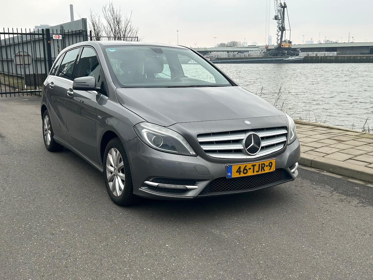 Mercedes-Benz B-klasse - 180 Ambition LEDER NAVI PDC LED - AutoWereld.nl